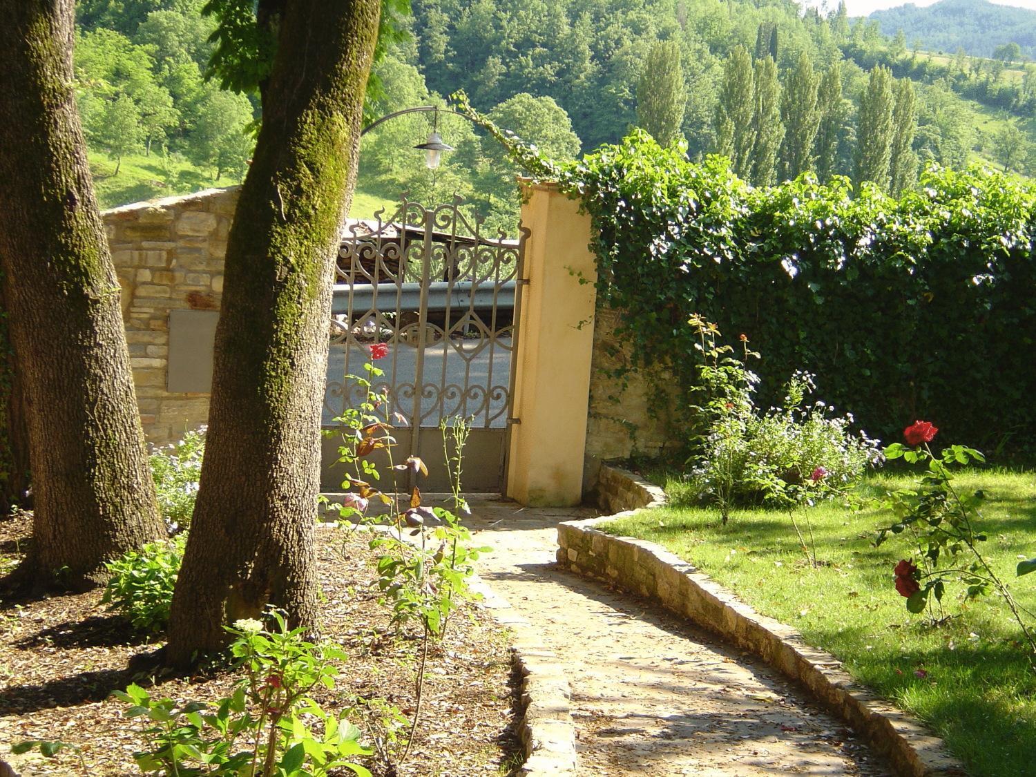La Locanda Del Borgo Pietralunga  Exteriör bild