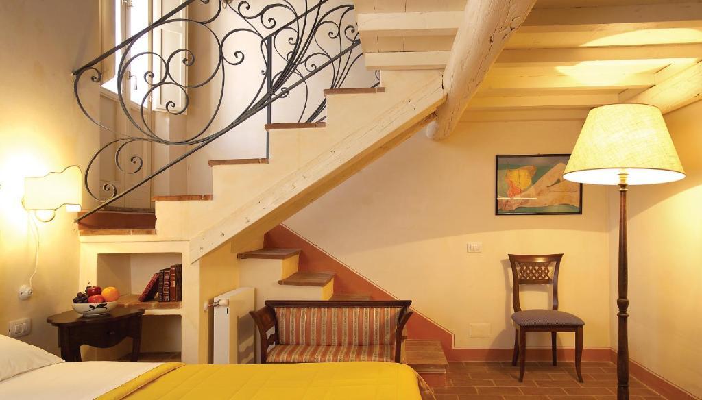 La Locanda Del Borgo Pietralunga  Rum bild